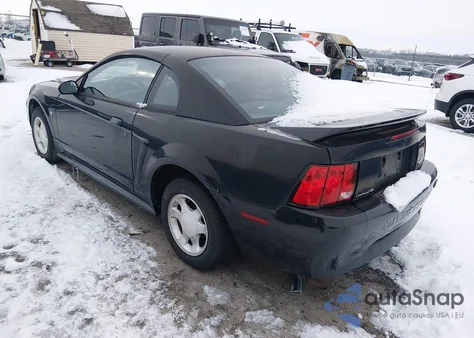 2000 Ford Mustang from USA, damaged, VIN 1FAFP4046YF116219